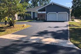 Best Asphalt Driveway Installation  in St Gabriel, LA